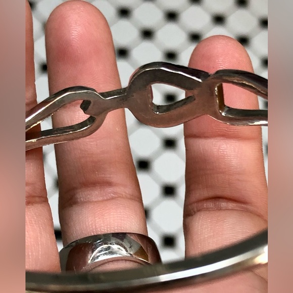 CZ STAINLESS STEEL Bangle - Picture 10 of 13